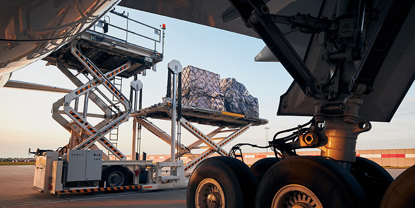 Air shipping costs at ORD